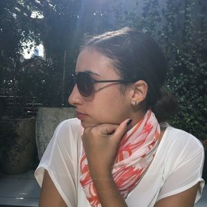 Meet your Posher, Victoria